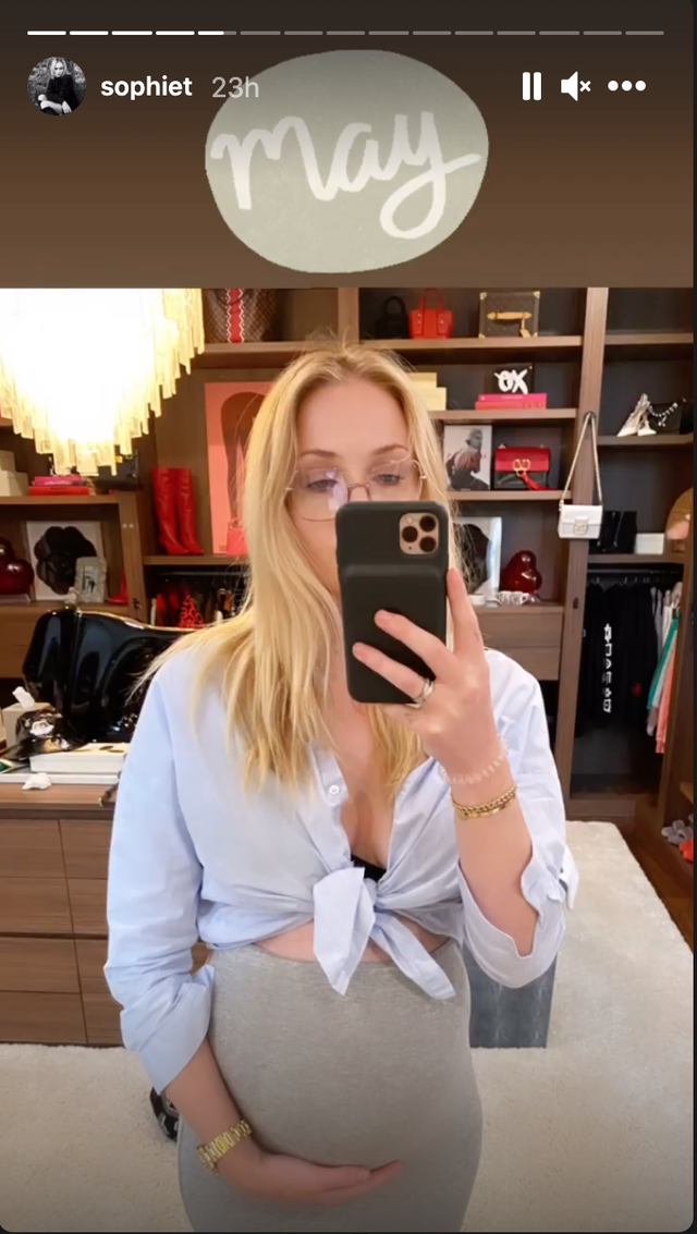 Joe Jonas and Sophie Turner Share Never-Before-Seen Pregnancy Photos