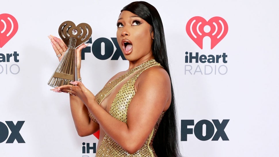 Megan Thee Stallion Cozies Up To Boyfriend Pardison Fontaine At 2021 Iheartradio Music Awards Entertainment Tonight