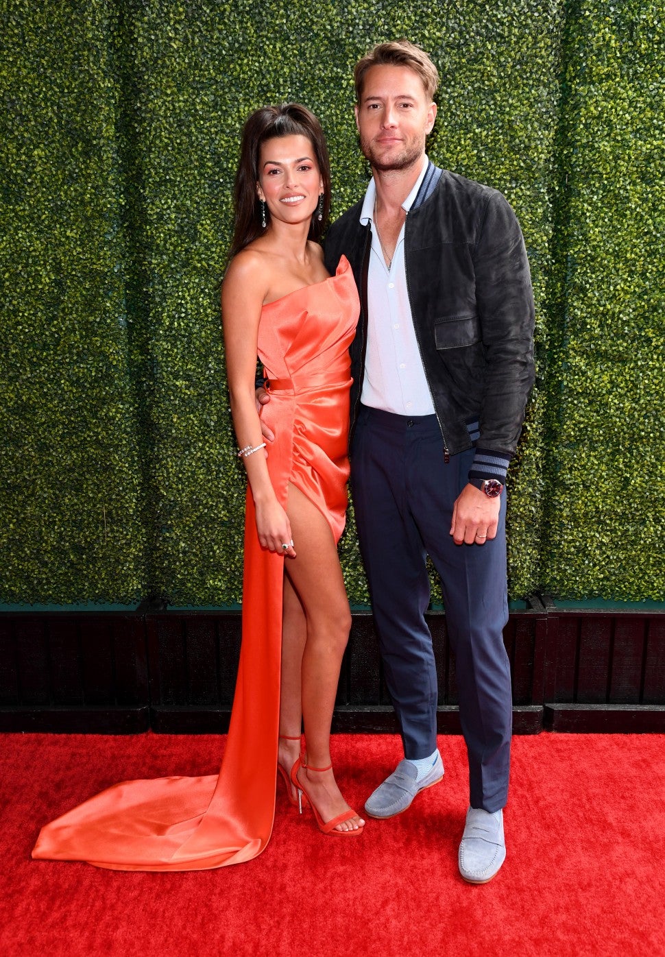 Sofia Pernas and Justin Hartley attend the 2021 MTV Movie & TV Awards at the Hollywood Palladium on May 16, 2021 in Los Angeles, California.