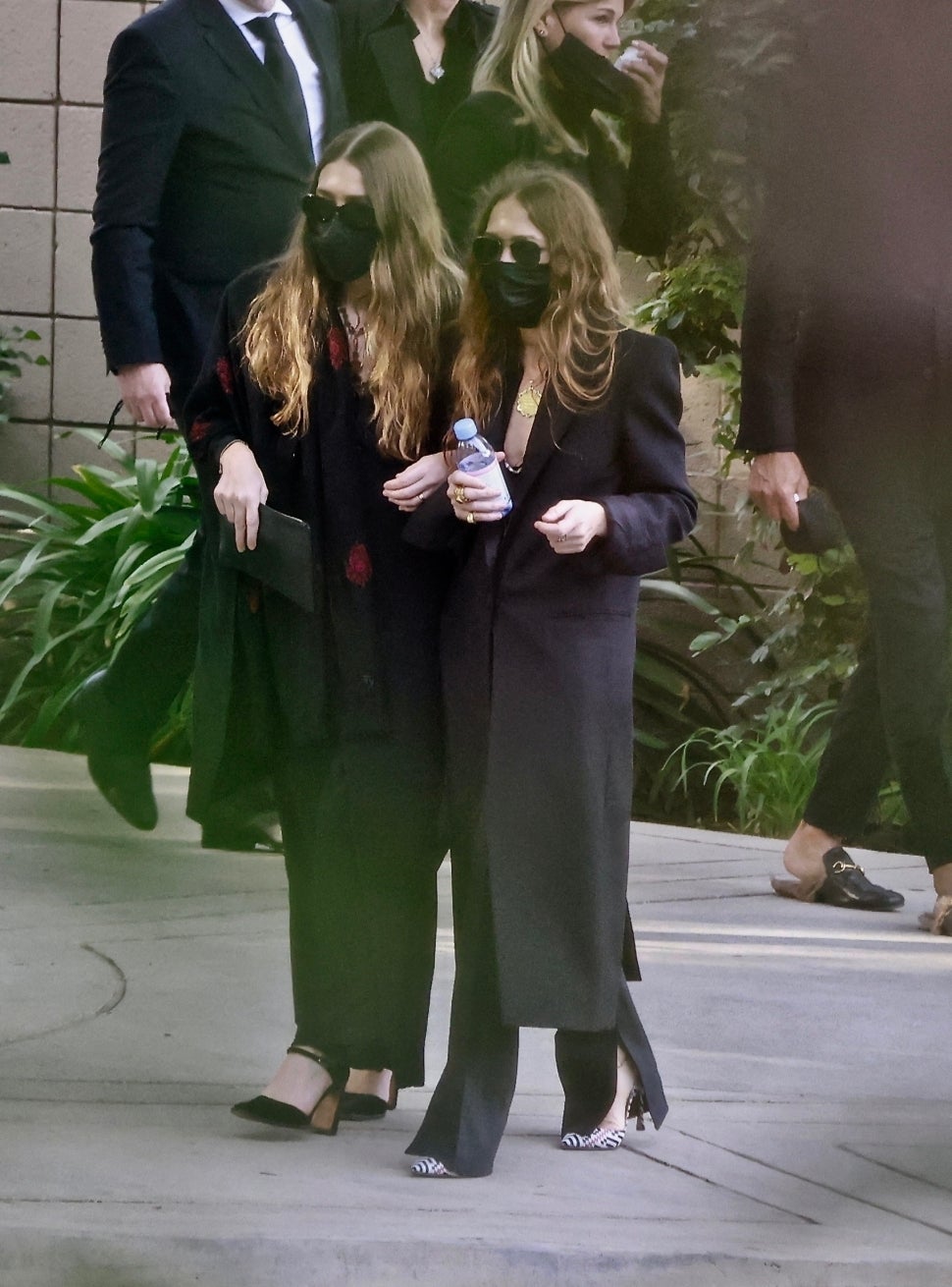 Mary-Kate Ashley Olsen Bob Saget Funeral
