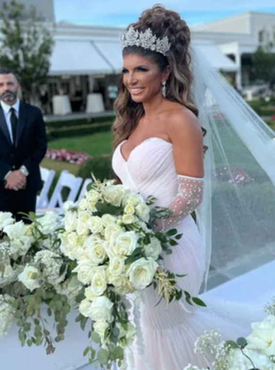 Teresa Giudice's $9,500 Wedding Hair: All Your Questions Answered |  Entertainment Tonight