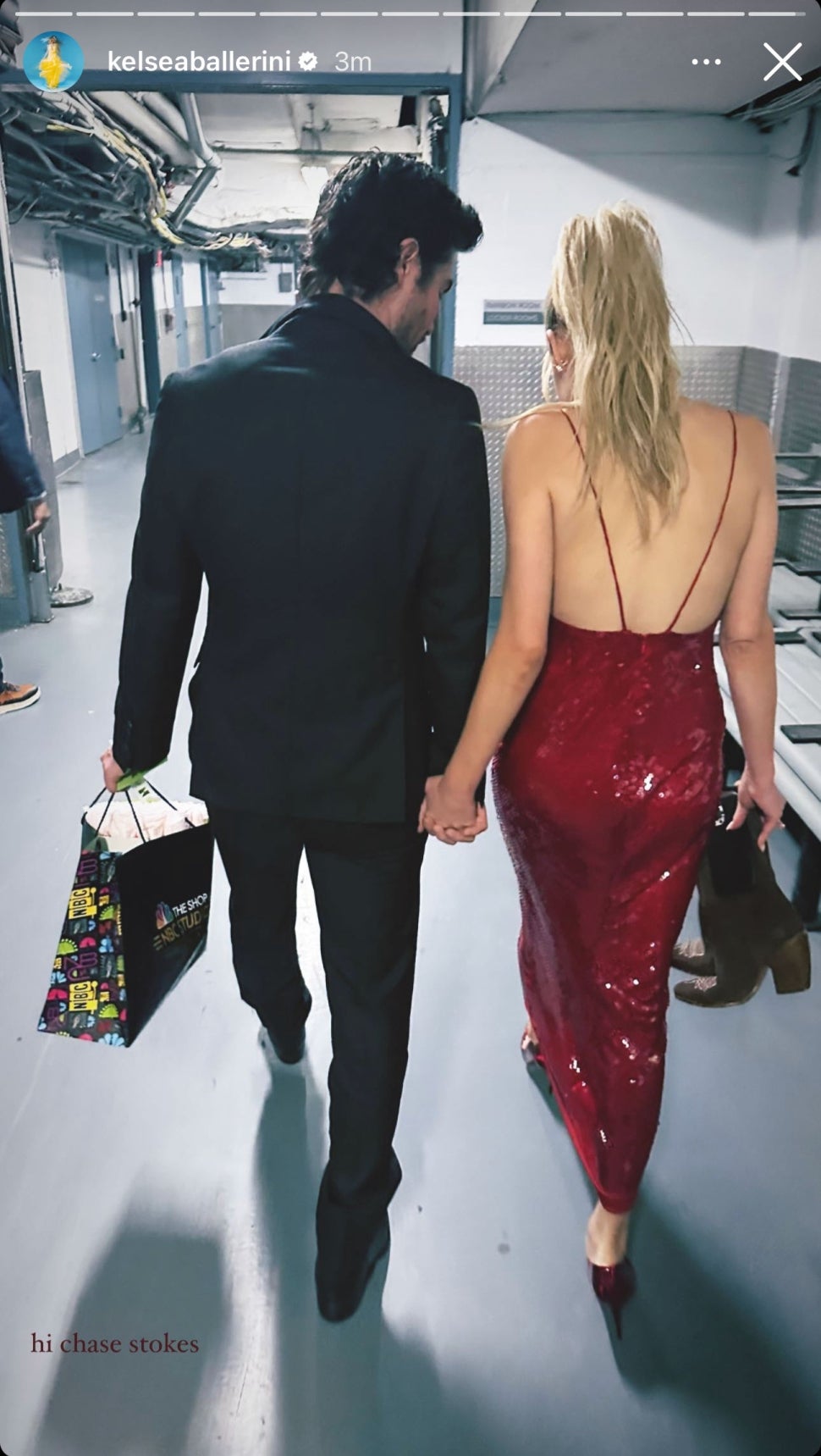 Kelsea Ballerini shares sweet picture of Chase Stokes in NYC