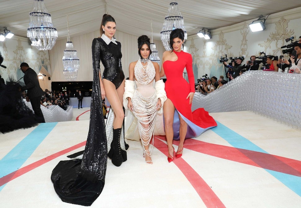Kendall Jenner Sports a Pantsless Look at 2023 Met Gala Entertainment