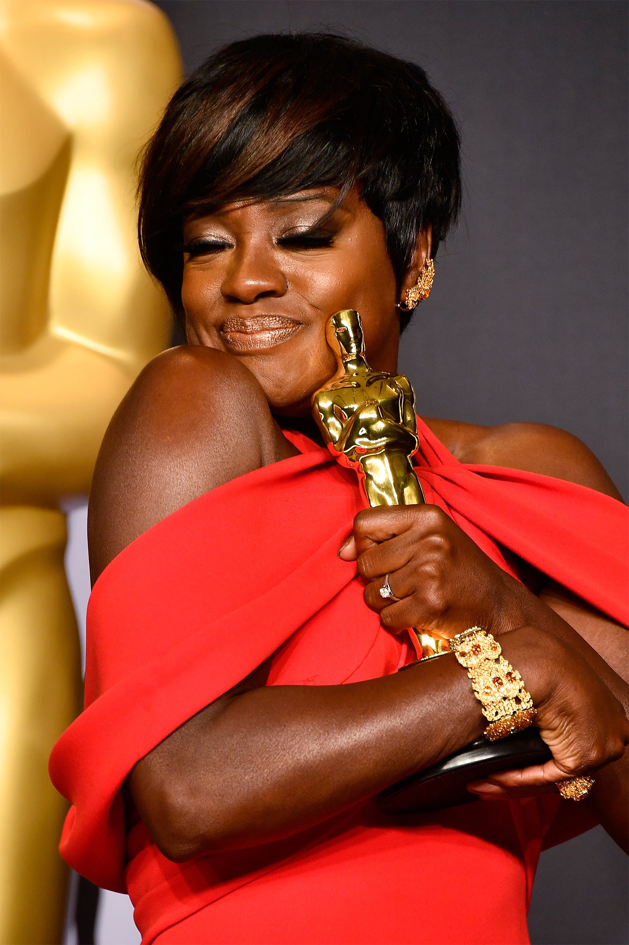 viola davis oscar 2017 dress designer Viola Davis Spills the Secret of What She Kept Hidden Under Her 2017 Oscars Gown Nearly One Decade Later