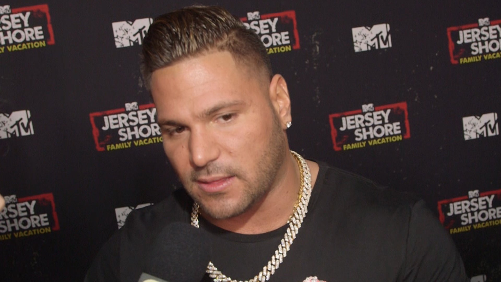 jersey shore sex dolls Jersey Shore's Angelina Pivarnick gets intimate with lookalike sex doll  leaving co-stars in shock main image 1