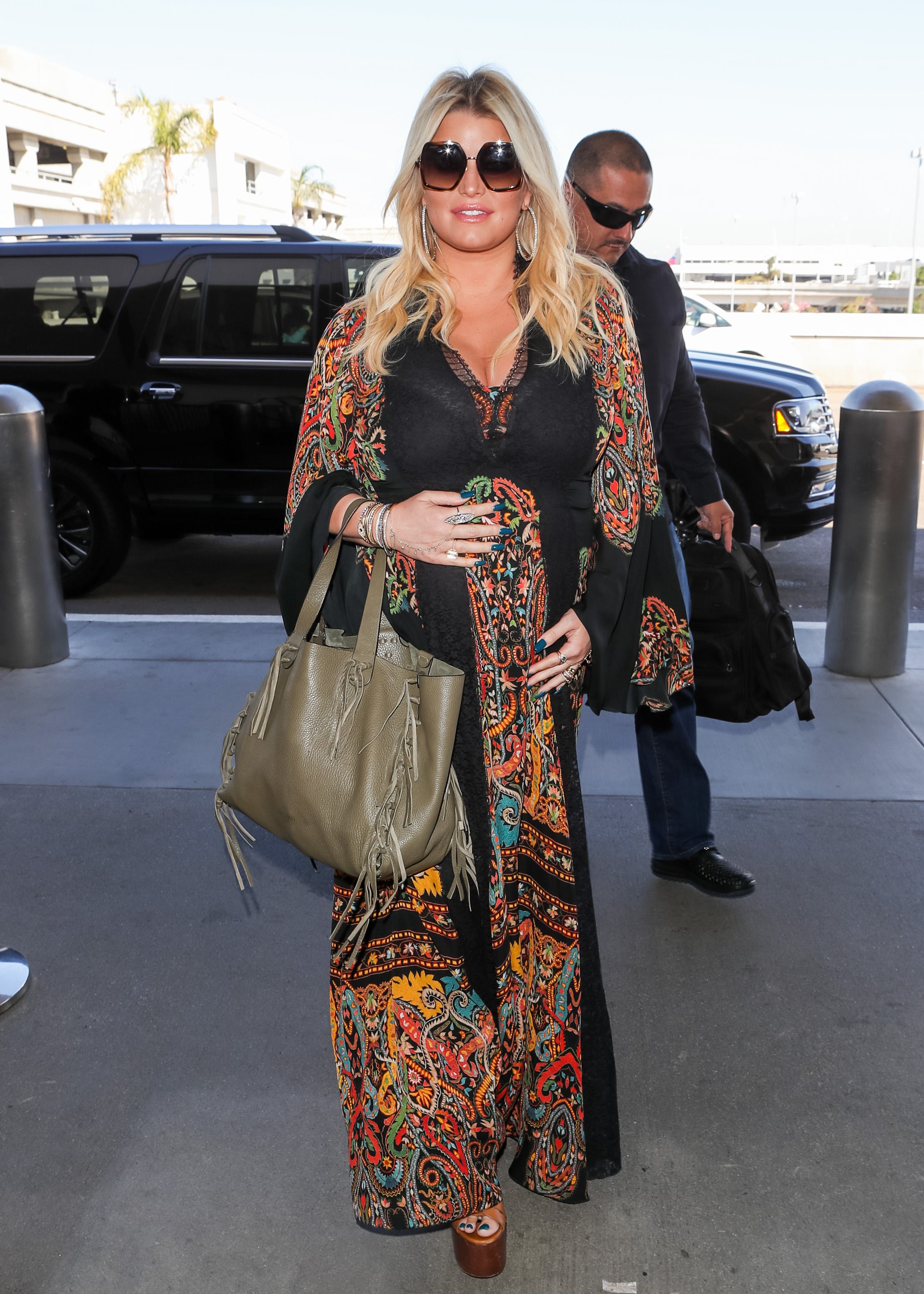jessica simpson a line maternity dress Jessica Simpson Third Pregnancy Style: Best Maternity Fashion