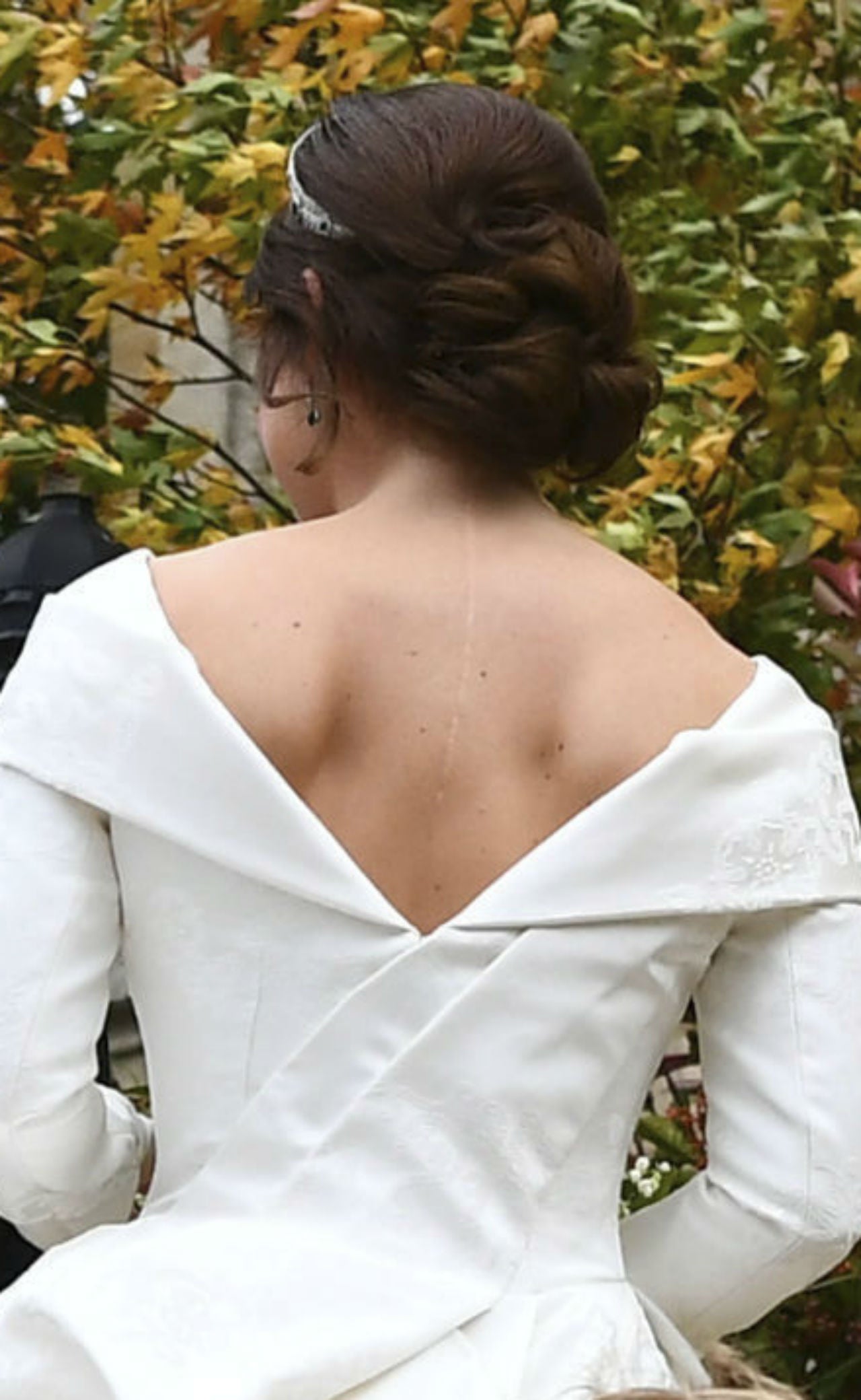 princess eugenie wedding dress back Princess Eugenie Shows Off Her Back Surgery Scars in Royal Wedding Gown:  Pics