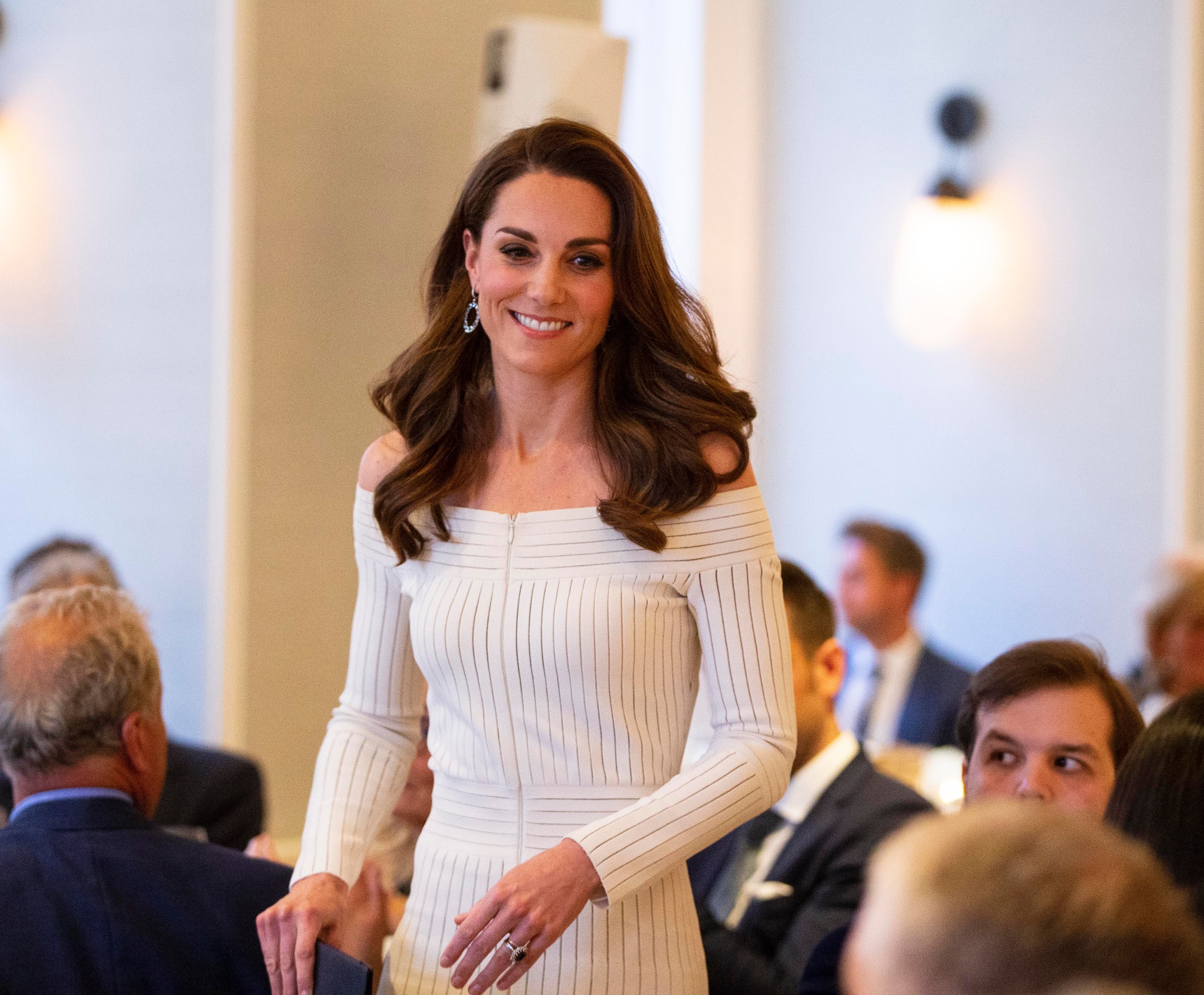 kate middleton white one shoulder dress Kate Middleton Looks Divine in Recycled Off-the-Shoulder White Dress at  Gala in London