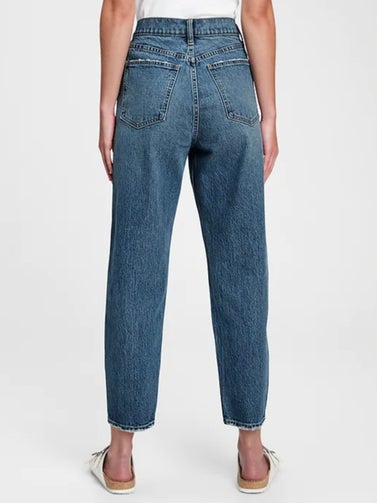Sky High Rise Mom Jeans With Washwell™
