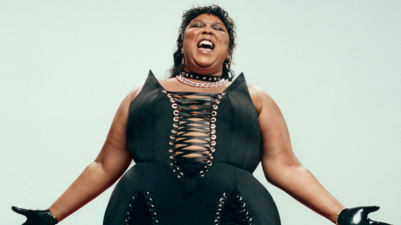 lizzo black dress Lizzo Stuns in Dramatic Little Black Dress at Vanity Fair Oscar Party