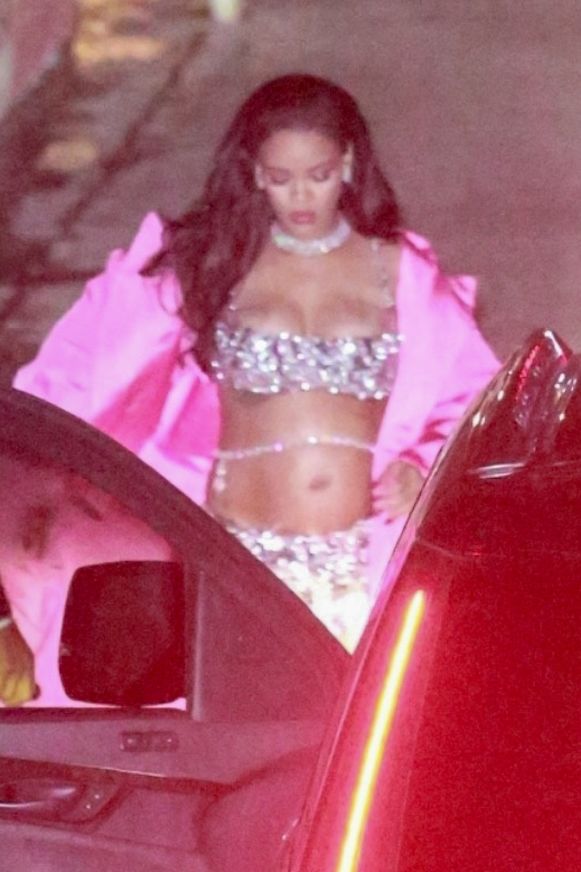 Pregnant Rihanna Attends Beyonce and JAY-Z's Oscars After-Party in Sequin  Crop Top | Entertainment Tonight