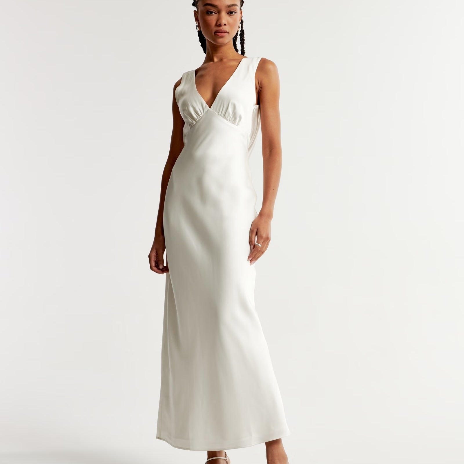 Abercrombie & Fitch's New Wedding Shop Is a One-Stop Shop for Brides,  Bridesmaids and Wedding Guests | Entertainment Tonight