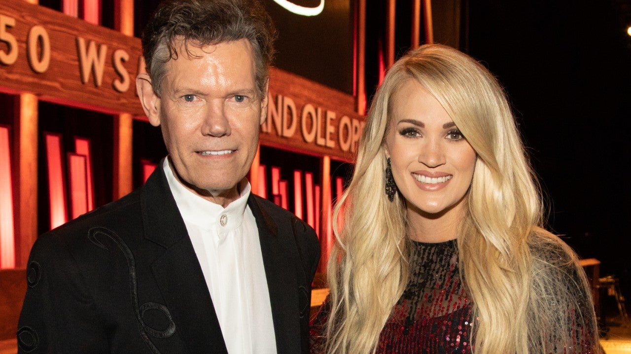 Carrie Underwood Shares First Full-Face Selfie Following Injury
