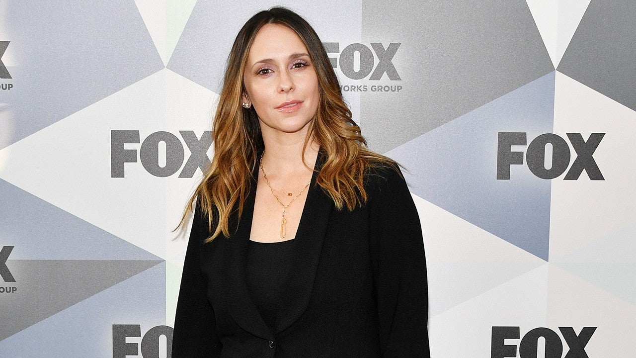 Jennifer Love Hewitt Feels Pressure to Get Post-Baby Body 'Back Fast' | Us  Weekly, image size:1280x720