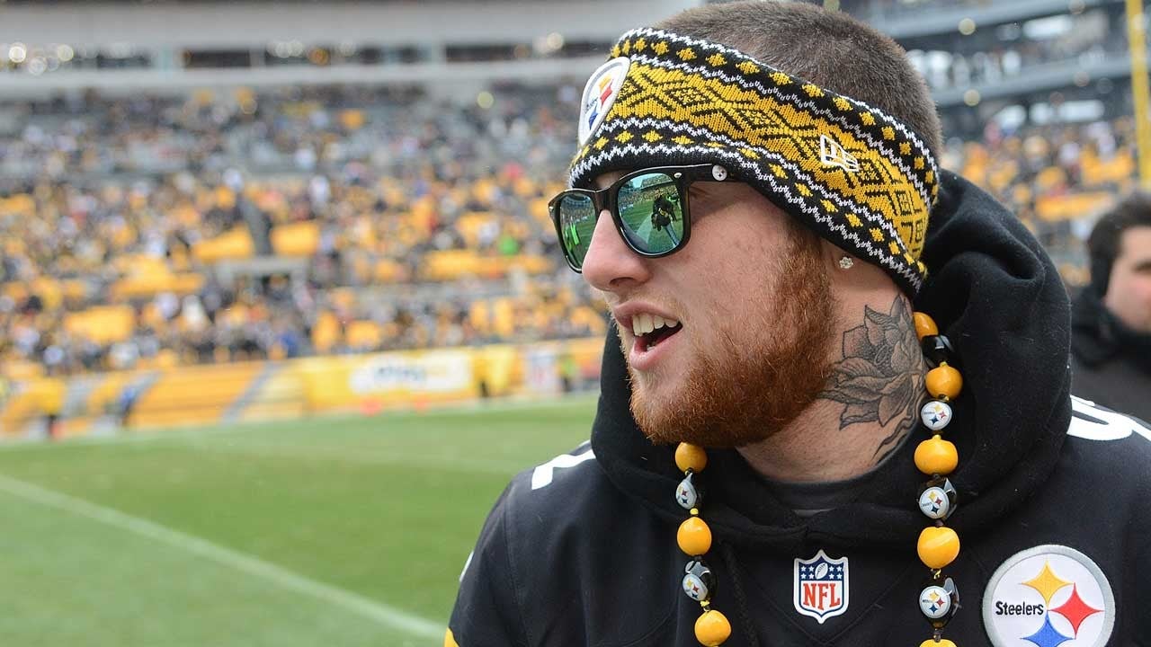 NFL star James Conner wears boots in tribute to rapper Mac Miller