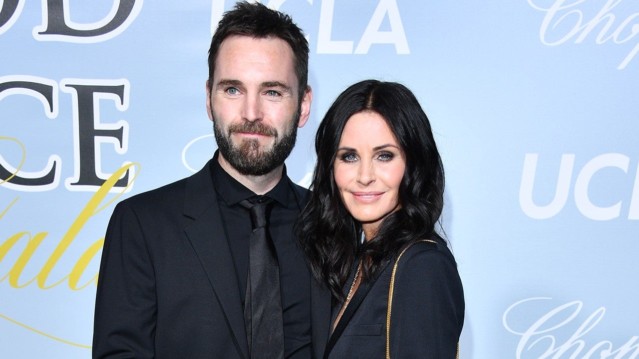 Courteney Cox Shares Rare Selfie With Boyfriend Johnny McDaid to(02)