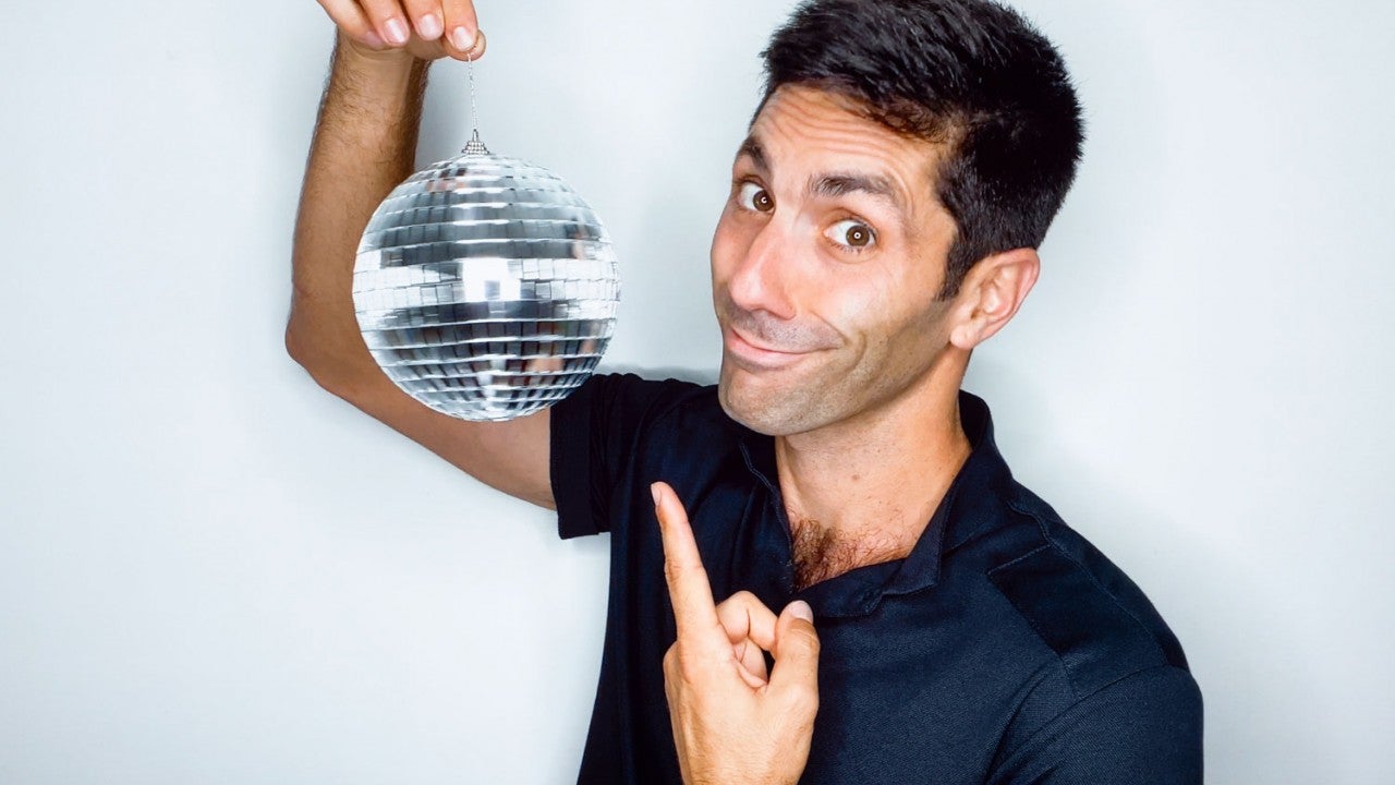 'DWTS': Nev Schulman Pulls Off Dreamy Waltz to Justin Bieber and Ariana Grande's 'Stuck With U'