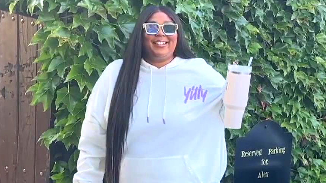 Lizzo Spotted Out for First Time Amid Former Backup Dancers' Lawsuit With a Message for Her Fans #Lizzo