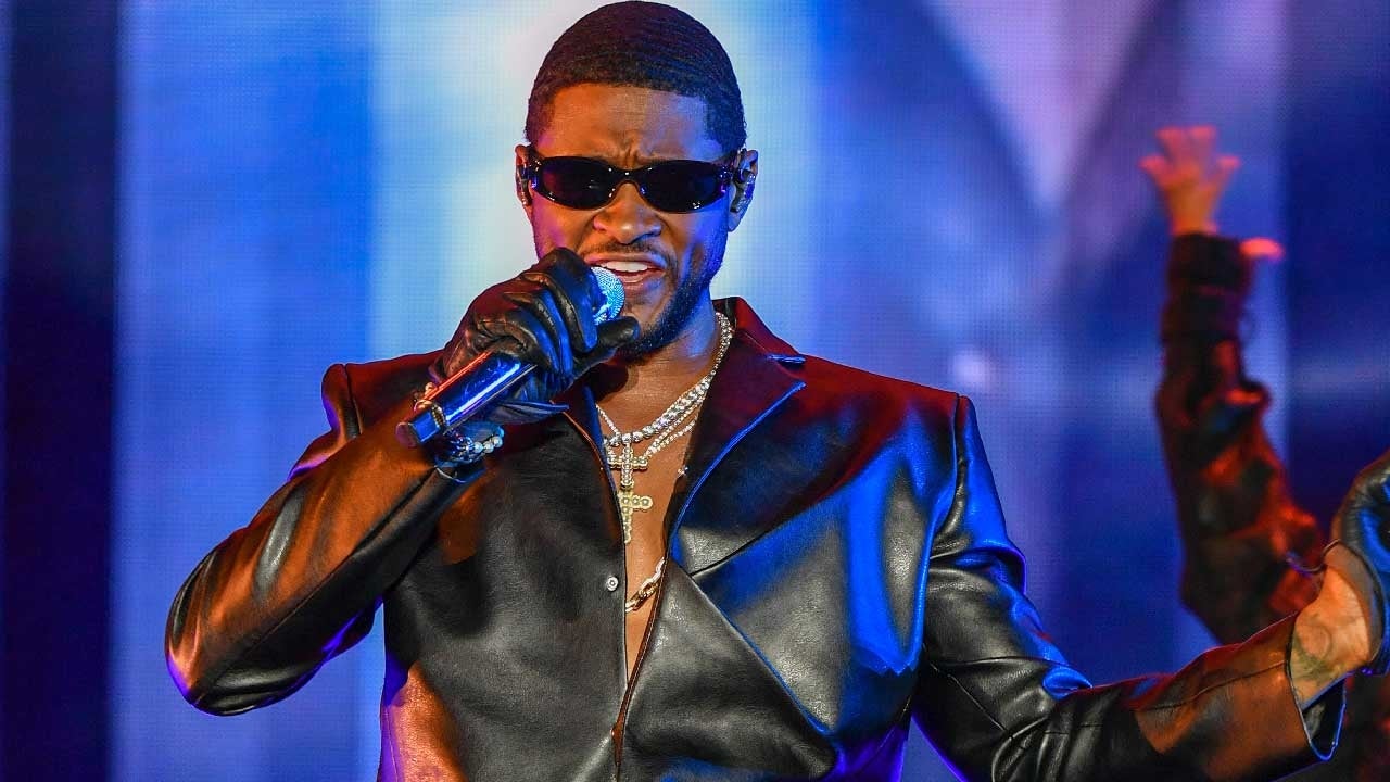 Usher Reveals What Fans Can Expect From Super Bowl Halftime Performance: 'R&B Will Take the Main Stage' #rnb