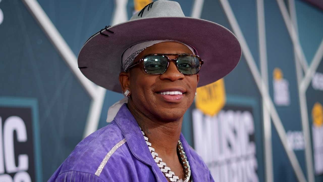 Jimmie Allen Reveals He Welcomed Twins With Another Woman Amid Divorce From Wife Alexis Gale