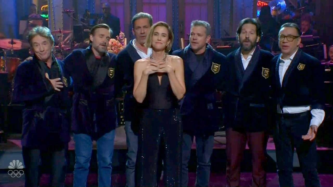 SNL: Kristen Wiig Joined By Matt Damon, Paul Rudd, Ryan Gosling & More A-Listers as She Joins 5-Timers Club