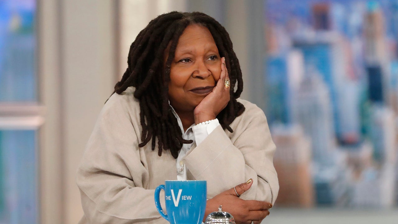New Photo - Whoopi Goldberg Cries After 'Sister Act 2' Reunion Performance on 'The View'