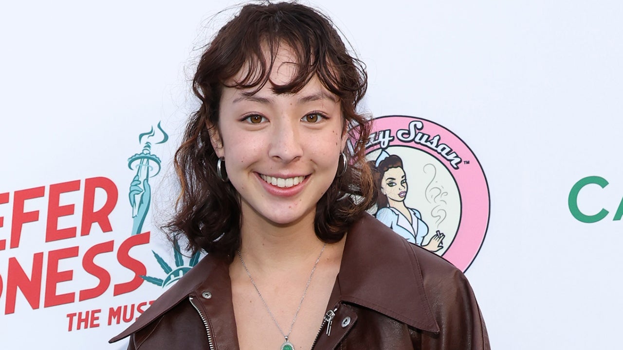 New Photo - 'Modern Family' Star Aubrey Anderson-Emmons Is All Grown Up in Stunning Prom Look