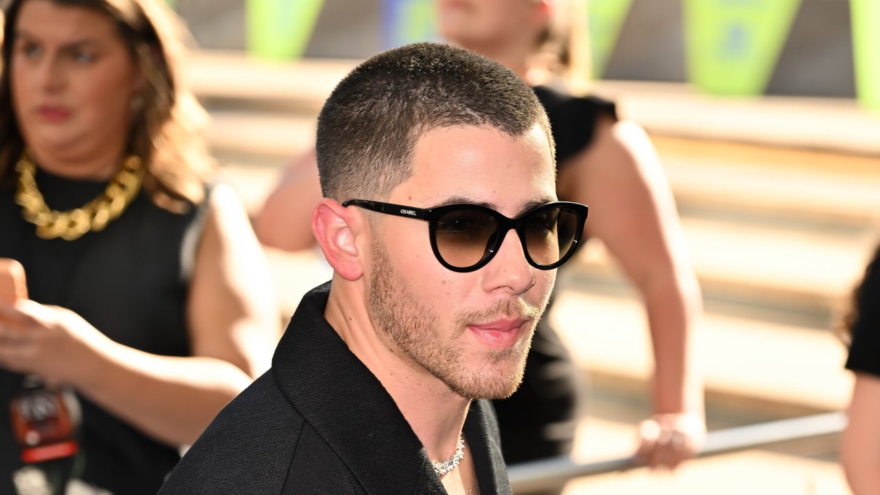 New Photo - Nick Jonas Shares Adorable Pics of Daughter Malti During Theme Park Outing
