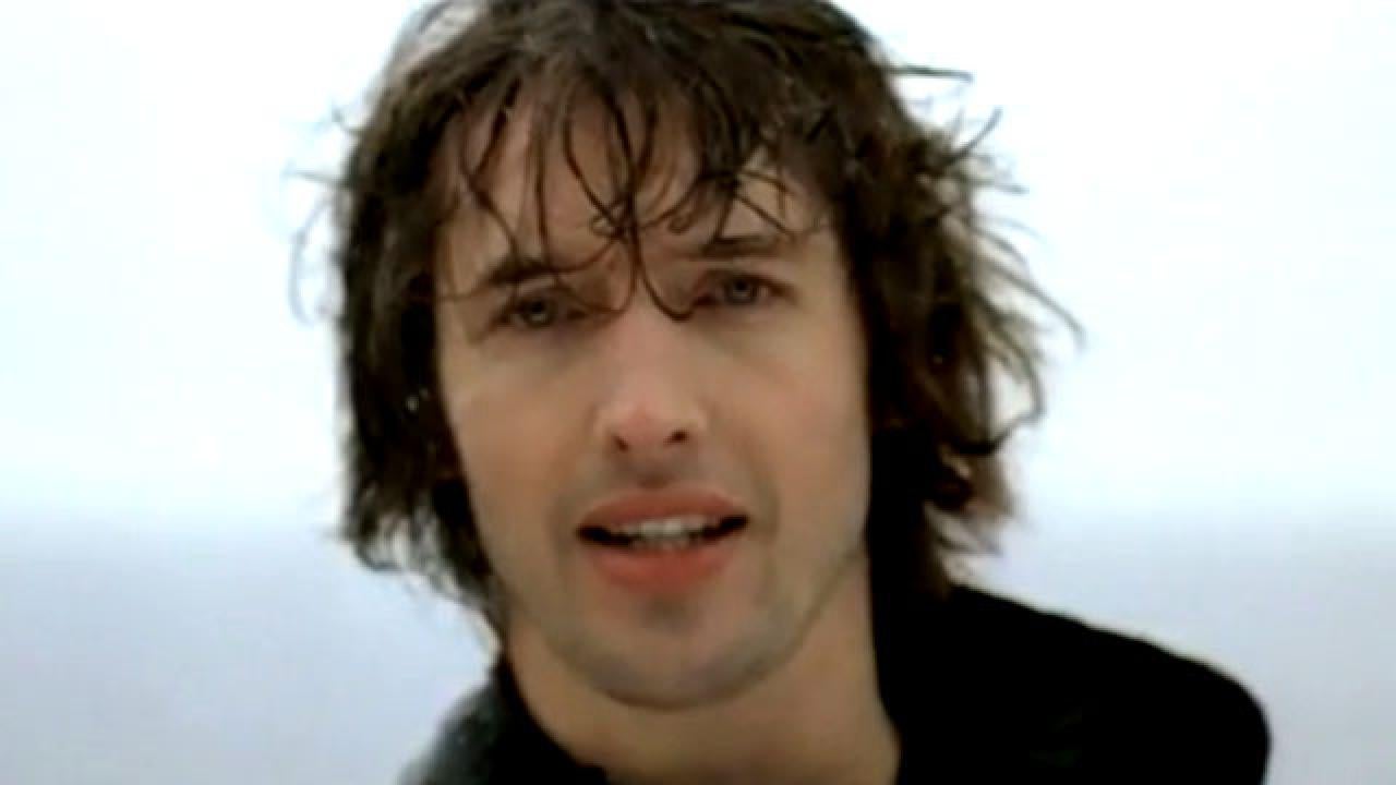 James Blunt Apologizes for His 'Annoying' Hit Song 'You're Beautiful' |  Entertainment Tonight
