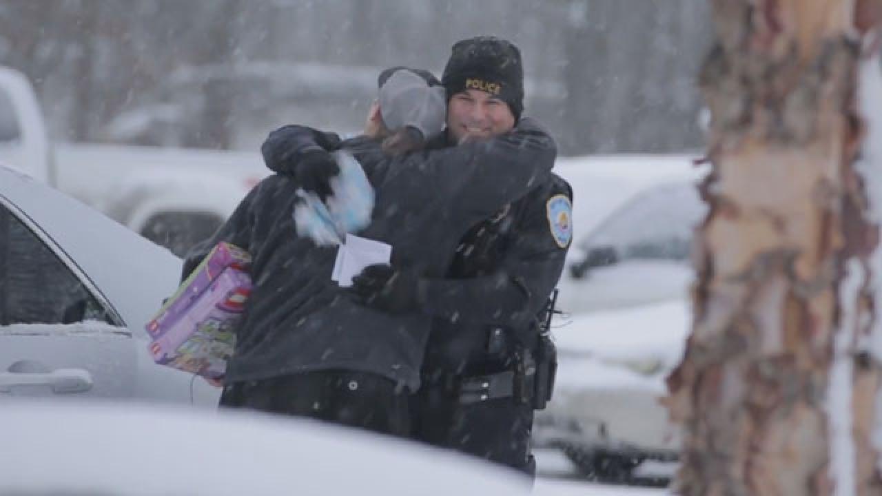 Michigan Police Spread Holiday Joy Handing Out Gifts During Traffic
