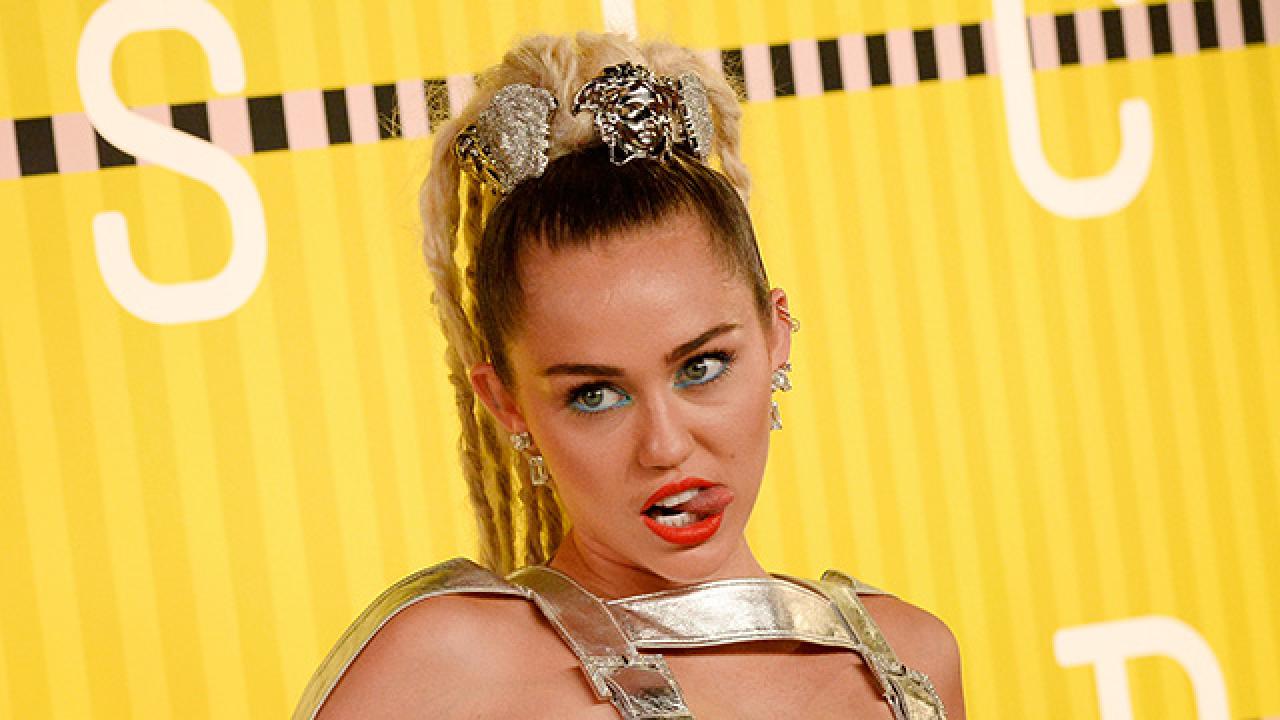 Barrymore Drew Pussy Miley Cyrus - Miley Cyrus Posts Nude Photo Hours Before VMA Hosting Gig | Entertainment  Tonight