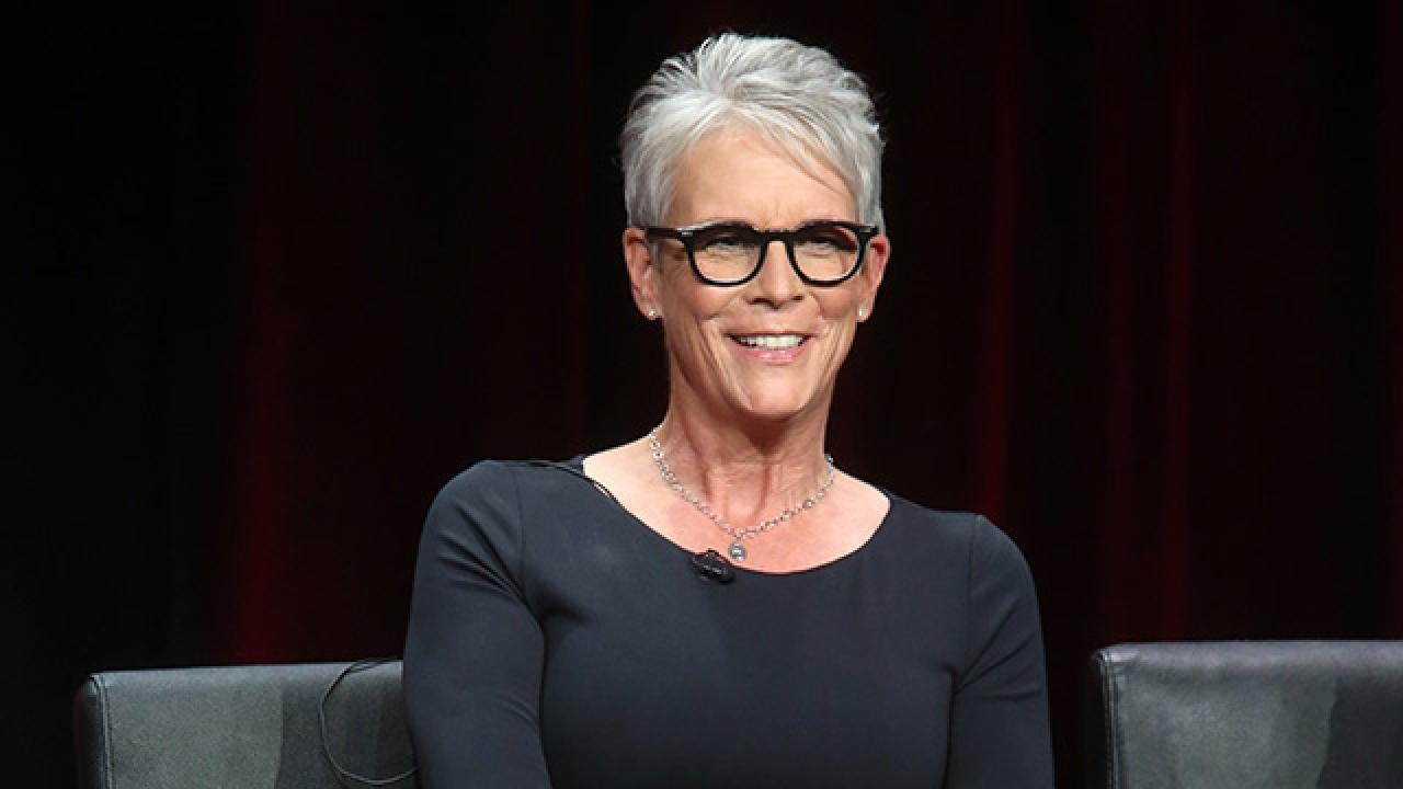 Jamie Lee Curtis Pays Tribute to Mother's 'Psycho' Scene on 'Scream Queens'  | Entertainment Tonight
