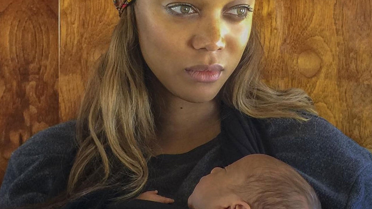Tyra Banks Shares First Photo of Baby York See the Pic(00)