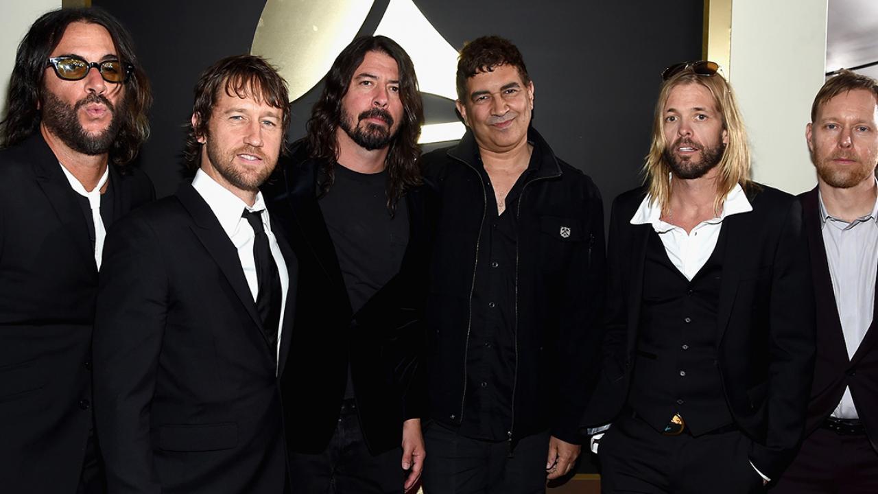 Foo Fighters Give Epic 3-and-a-Half Hour Surprise Concert in Chicago