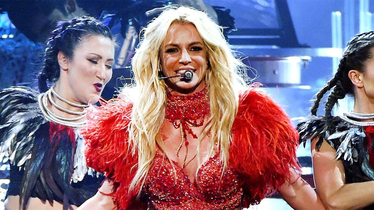 Britney Spears Strips Down To Her Underwear And Teases