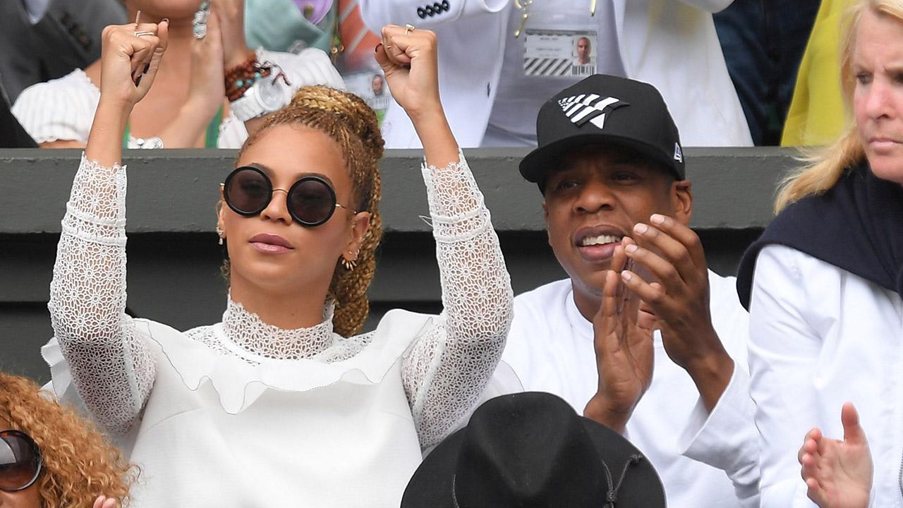 Beyonce and Jay Z Cheer on Serena Williams in Matching White Ensembles ...