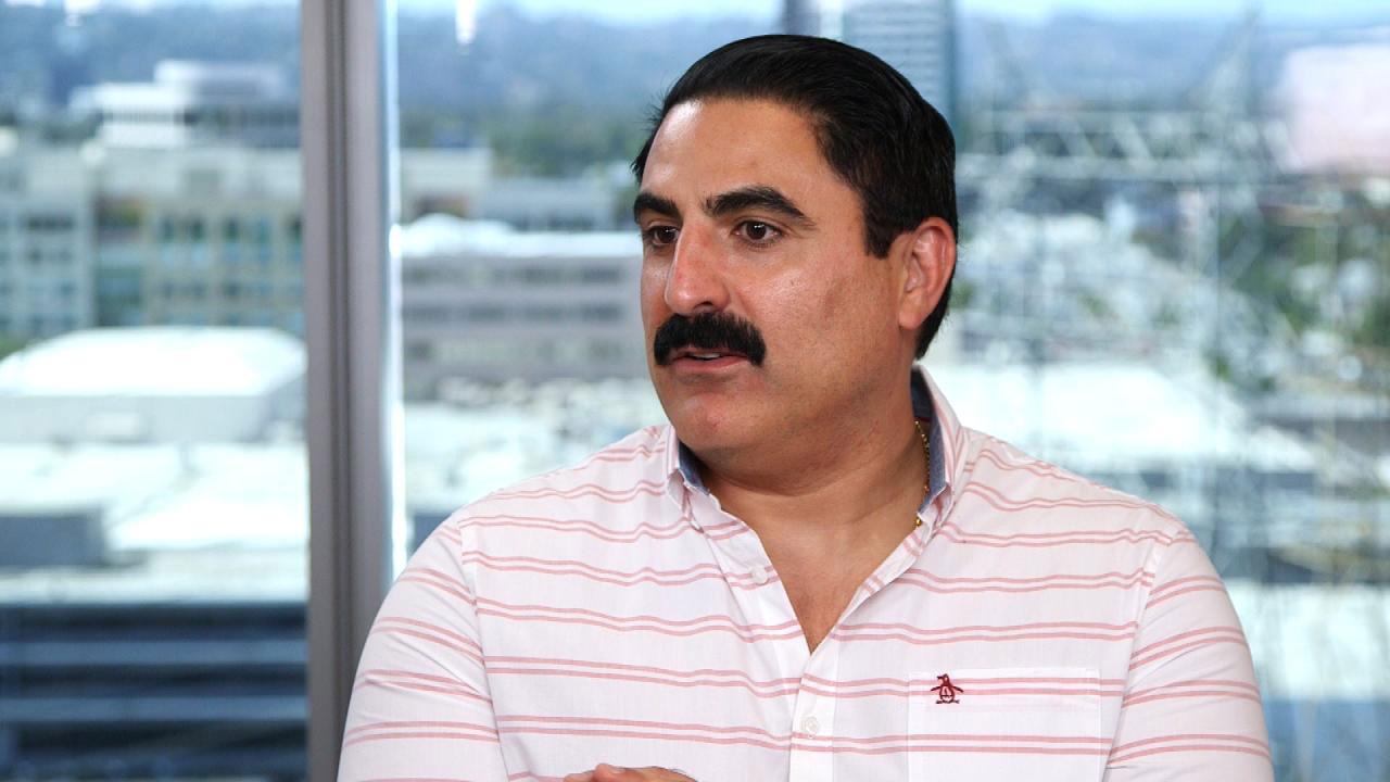 Exclusive Shahs Star Reza Farahan Ditches The Drama For House Hunting Fun In New Show Yours Mine Or Ours Entertainment Tonight