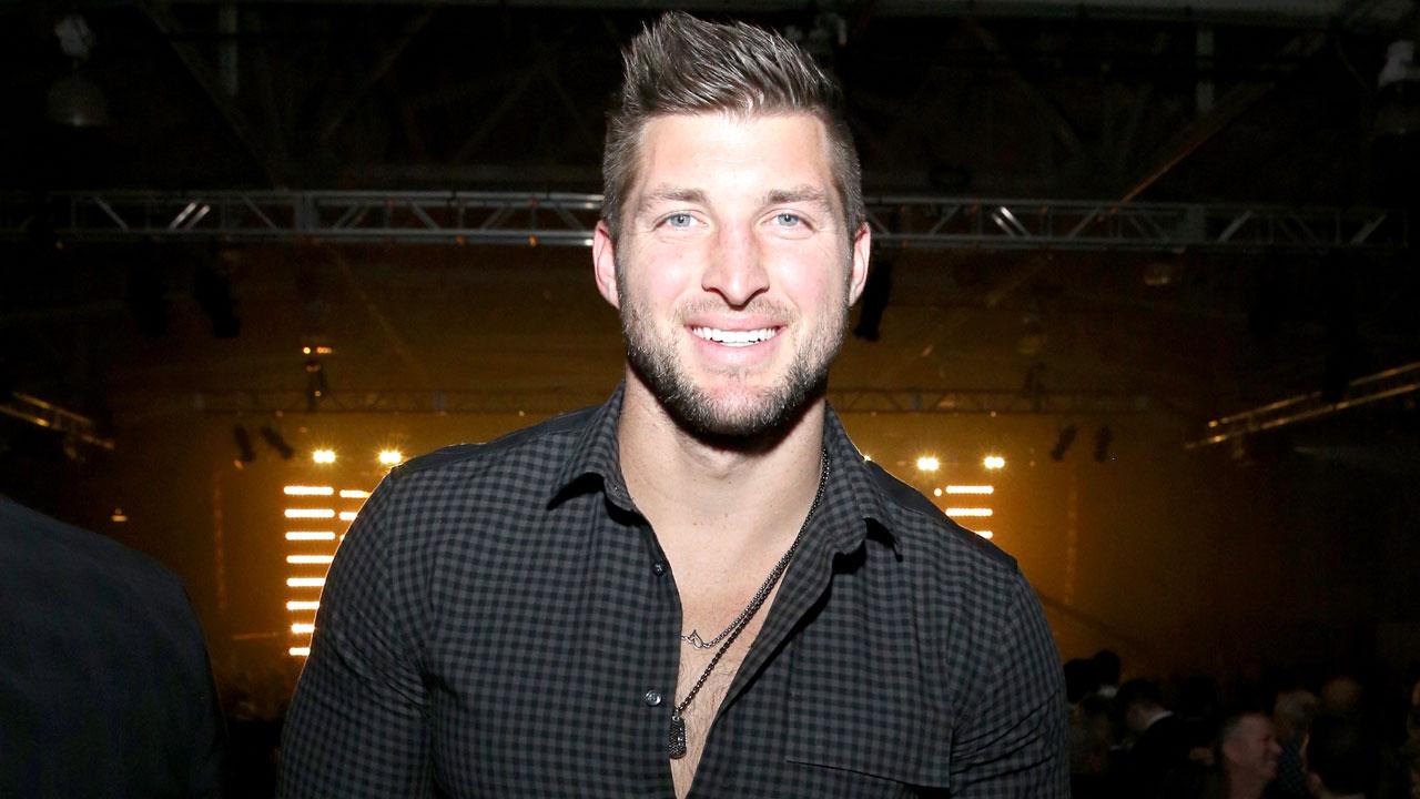 Tim Tebow Signs With the New York Mets -- and Baseball Fans Are Freaking Out! | Entertainment ...