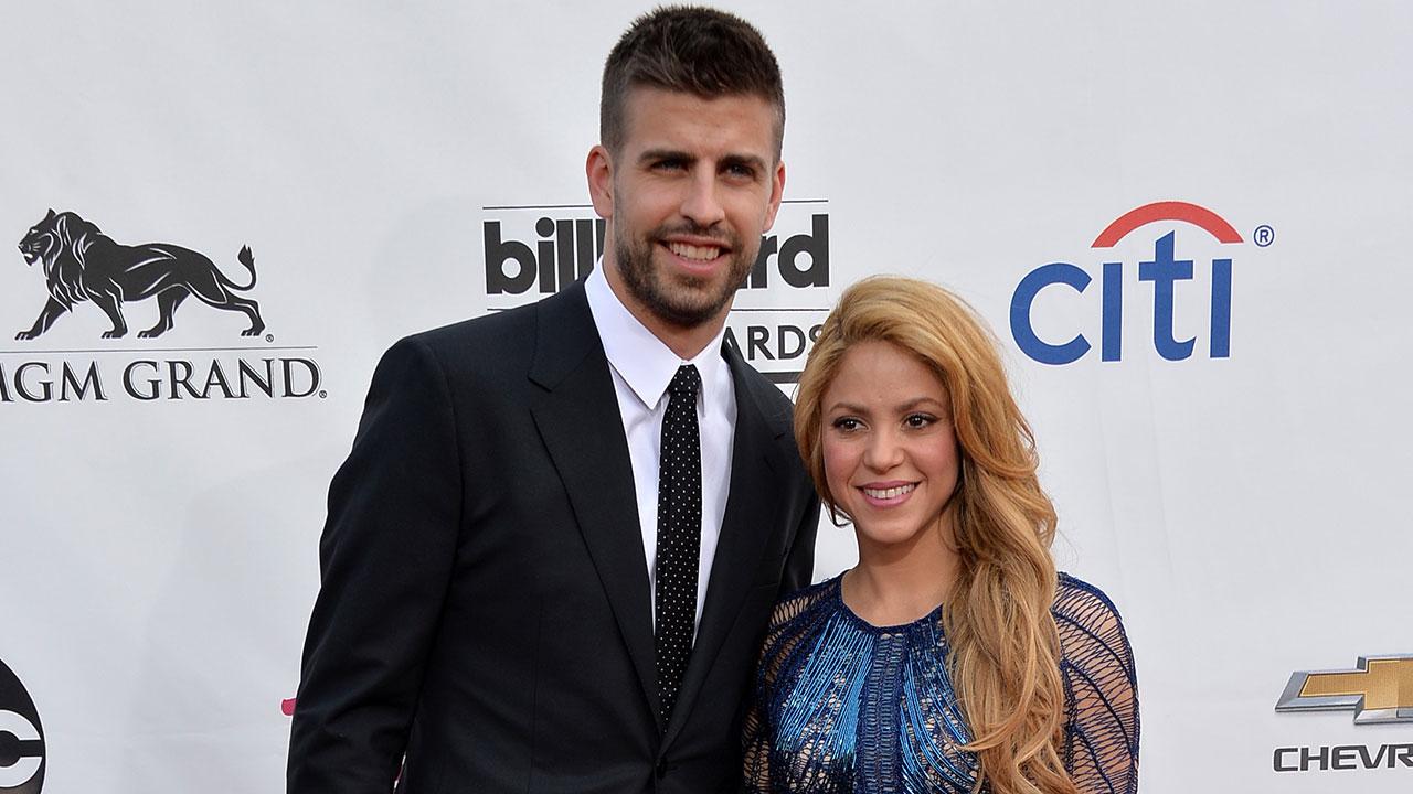 Shakira's Son Sings Sports Chant With Soccer Star Dad Gerard Pique in ...