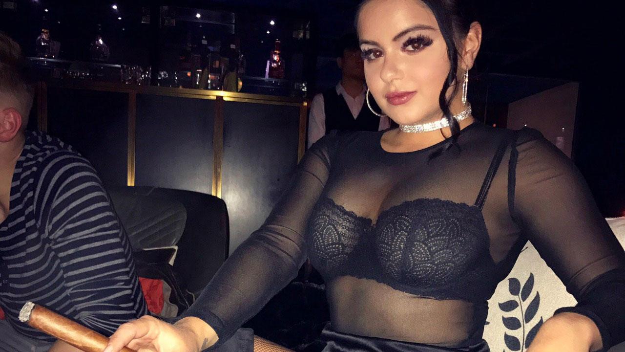 Ariel Winter Smokes A Giant Cigar In A Bra And Sheer Top In China See Her Sexy Travel Pics