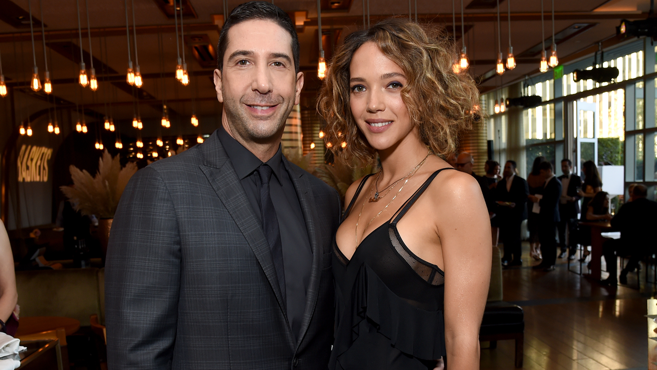 David Schwimmer and Wife Zoe Buckman Announce They're Taking 'Time
