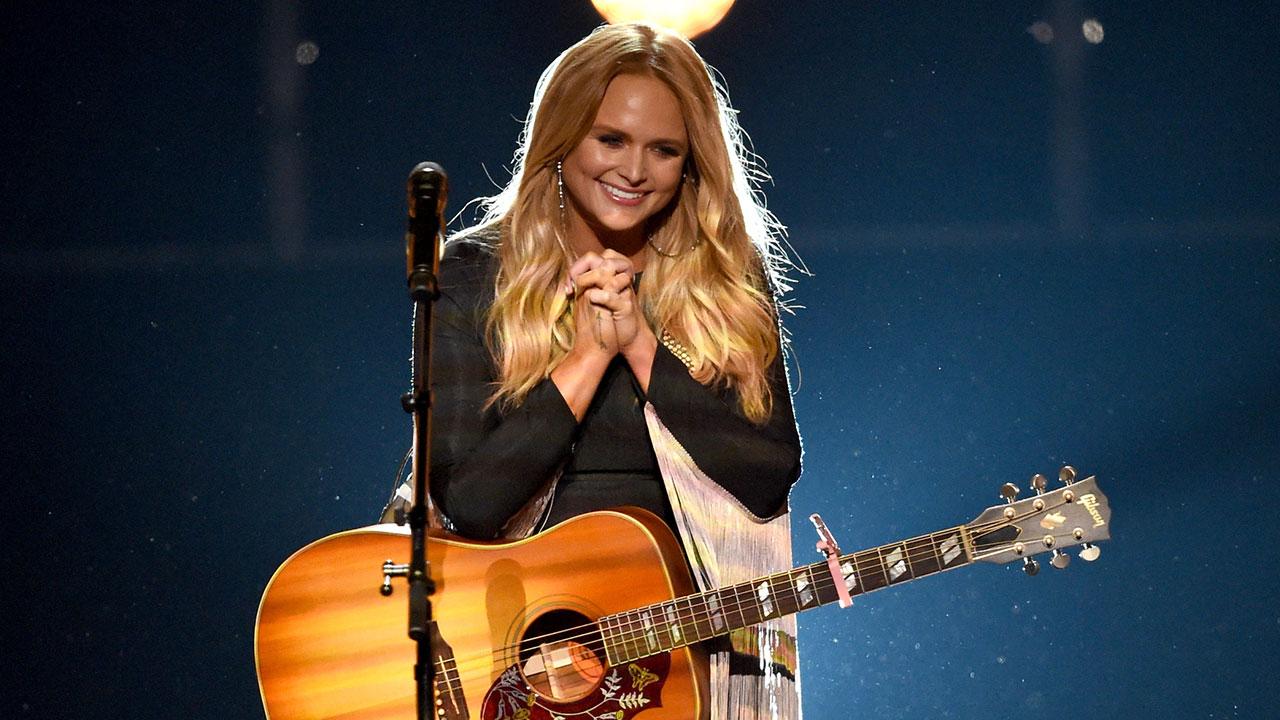 Miranda Lambert Performs 'Tin Man' at ACMs, Thanks Fans for 'Letting Me Use My Heartbreak