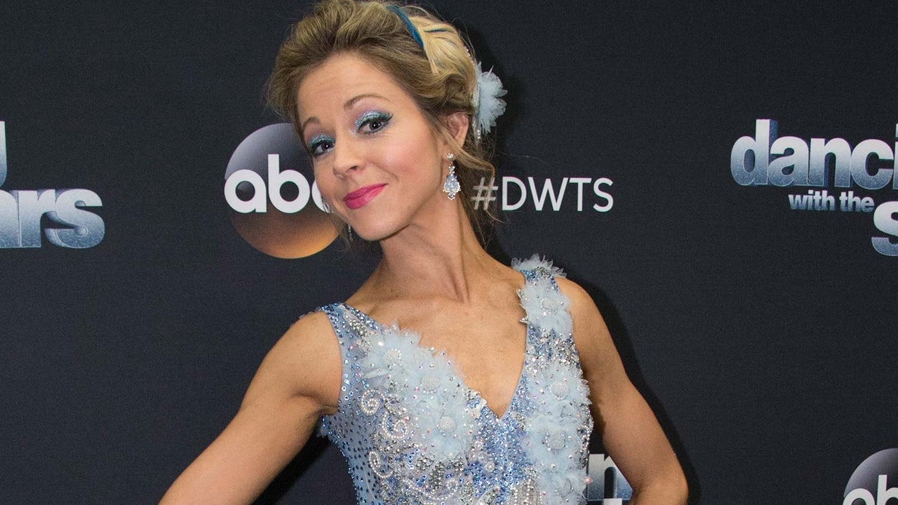 Lindsey Stirling, &#8216;DWTS&#8217;: Lindsey Stirling Brought to Tears by Painful Rib Injury, Powers Through for Epic &#8216;Halloween&#8217; Dance