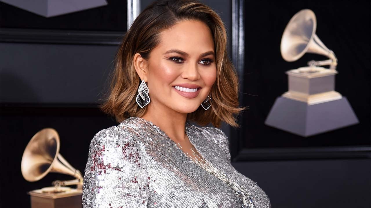Chrissy Teigen Tells Fans She S All For Talking About Ivf After Sharing Sweet New Photo Of Miles Entertainment Tonight