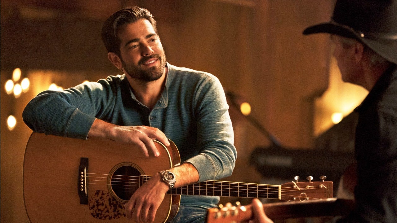 Jesse Metcalfe S Second Act How The Heartthrob Found An Unlikely Home On Hallmark Exclusive Entertainment Tonight