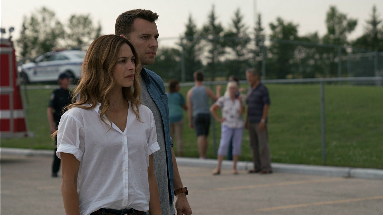 Why The Cw S Burden Of Truth Is Summer Tv S Best Kept Secret Entertainment Tonight