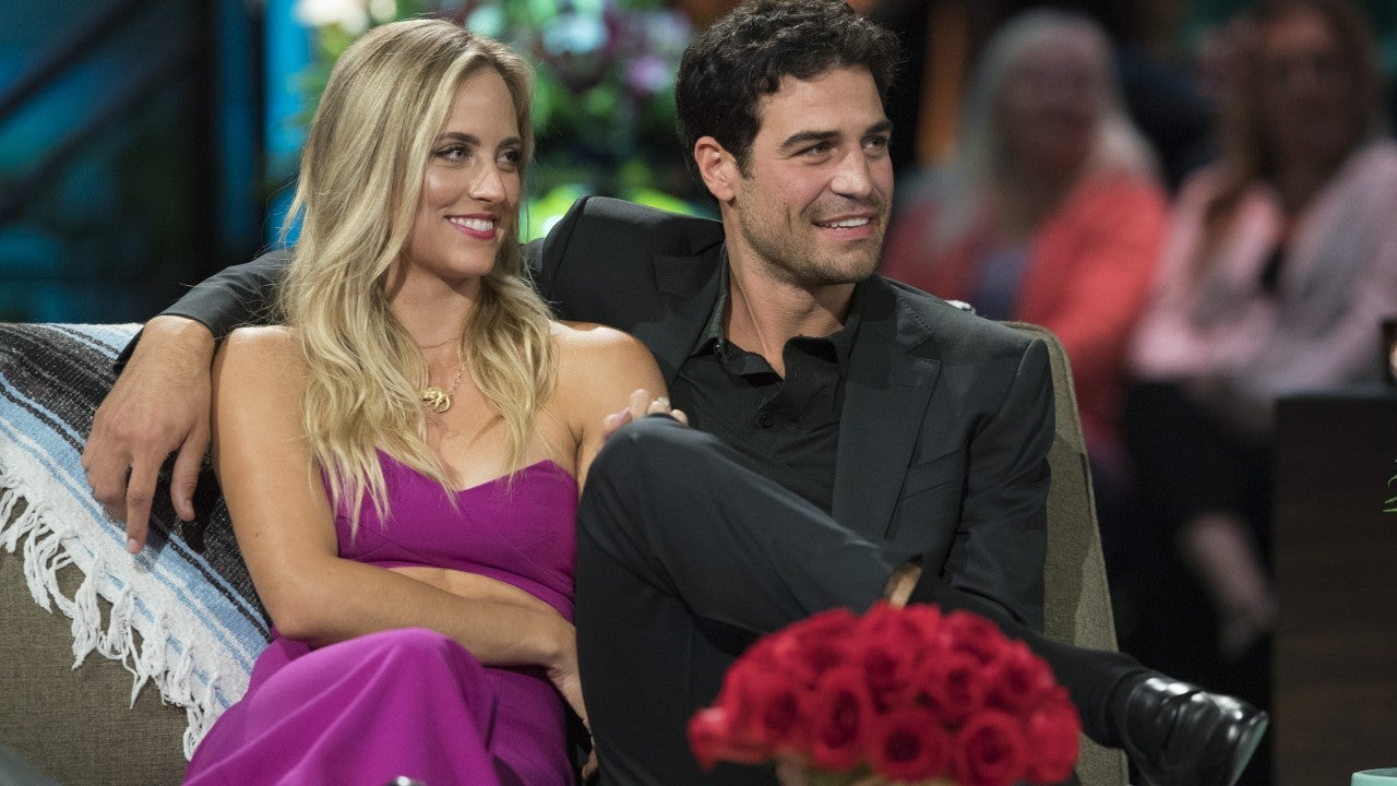 Grocery Store Joe Jokes He Ll Break Up With Kendall If She Doesn T Cheer Him On During Dwts Exclusive Entertainment Tonight