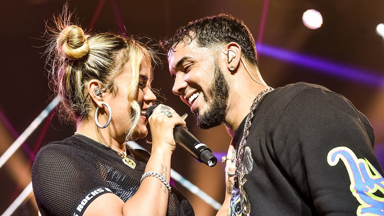 Karol G and Anuel AA Make Out in the Middle of A Live Performance