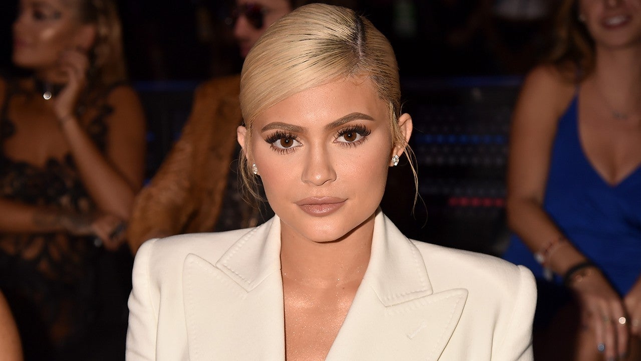 Kylie Jenner And Daughter Stormi Are Too Cute In Matching Outfits See The Sweet Pics Entertainment Tonight