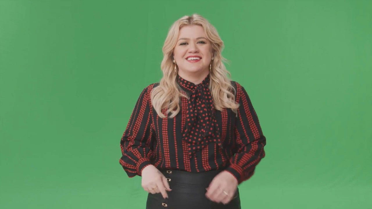 Watch Kelly Clarkson React to Her Talk Show Set for the